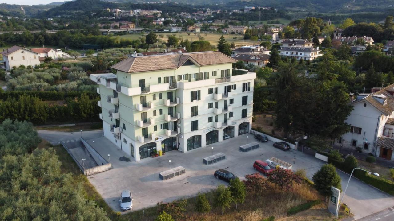 Hotel Clodi Ascoli Piceno Esterno foto