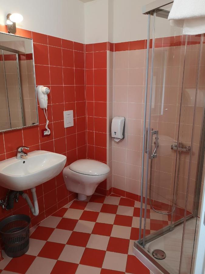 Hotel Clodi Ascoli Piceno Esterno foto